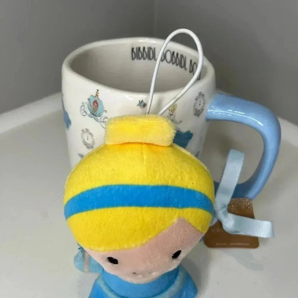 Hallmark Cinderella Itty  Bitty Plush Small Ornament - Picture 4 of 7